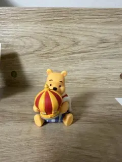 くまのプーさん フィギュア 王冠