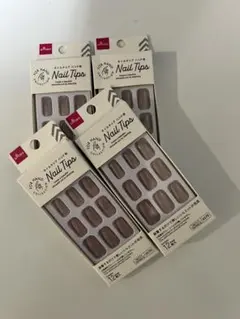 DAISO ネイルチップ ハンド用 4個セット ラメ入りのサムネイル
