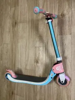 【新品】GLOBBER キックボード　エキスパートライトシリーズ GLOBBER（グロッバー） 【並行輸入品】 エリート デラックス ライト 自転車本体