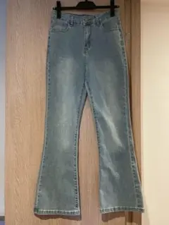 ZARA　フレアジーンズ