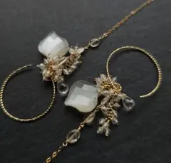 綺麗シルバーアクアマリンラフカットドロップピアスチャーム୨୧