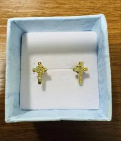 K18ゴールド クロス型 スタッドピアス