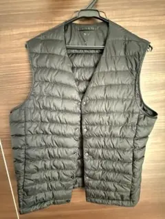 UNIQLO ブラックダウンベスト