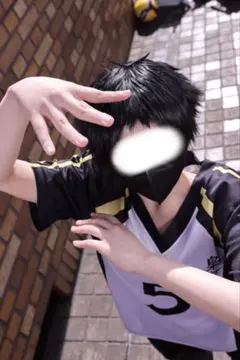 週末限定価格 ハイキュー 白布賢二郎 コスプレ ウィッグ - メルカリ