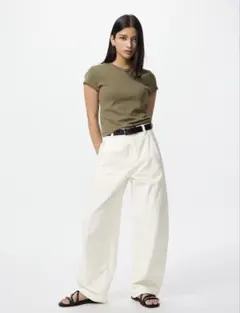 UNIQLO ジャージーバレルレッグパンツ　Lホワイト