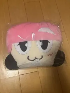 WEST. どこでも寝れるヤツ 小瀧望 ネックピロー - メルカリ