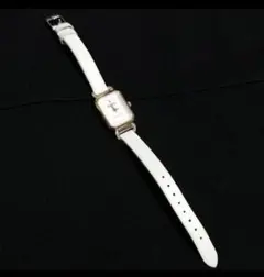 Aroma Flat 腕時計　白　ホワイト　アロマフラット