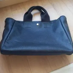 TOPKAPI ブラックレザートートバッグ
