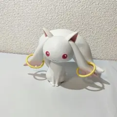 ☆　まどかマギカフィギュア　キュウべえ　☆