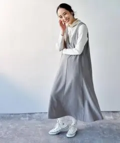 スタディオクリップ　Vネックジャンパースカート　ワンピース