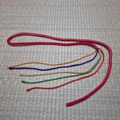 多彩な色の編み込み帯締めセット