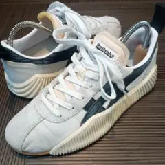 オニツカタイガー アクロモント 白x黒 23.5センチ