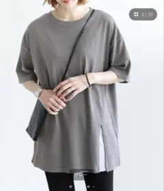 グレー 半袖 Tシャツ サイドスリットのサムネイル