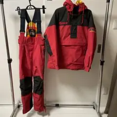 ellesse スノーボード　スキー　スノボウェア　セットアップ上下　男女兼用