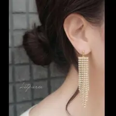 No.187 ゴールドラインストーン ゆらゆらピアス イヤリング