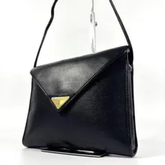 ✨美品✨イヴサンローラン ショルダーバッグ カサンドラ 三角ロゴ ブラック 黒