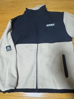 REPUBLIC フリースジャケット 黒/ベージュ