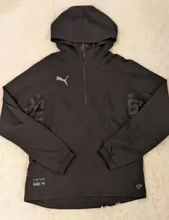 PUMA ブラック フード付きパーカーLサイズ
