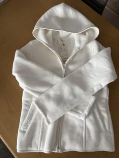 ユニクロ　ボアフリース　フルジップ　パーカー　L