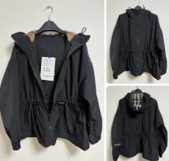 【新品】BURBERRY アウター　パーカー　スポーツ　春　秋のサムネイル