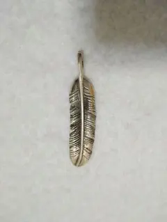 フェザー ペンダントトップ シルバー925