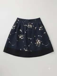 【美品】TO BE CHIC トゥービーシック 花柄 フレアスカート 40のサムネイル