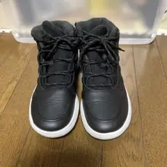 冬用シューズ ブラック ハイカット スニーカー