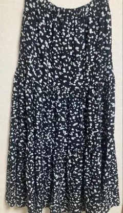 アパートバイローリーズ　ロングスカート