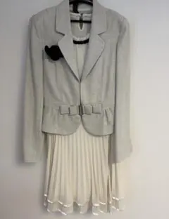 グレー ベルト付きジャケット セレモニースーツ