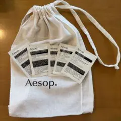 Aesop巾着と スキンケア トライアルセット 5パックのサムネイル