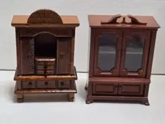 ミニチュア家具セット ブラウン　片方はシルバニアファミリー