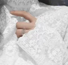 フリルネック　レース　インナー　白