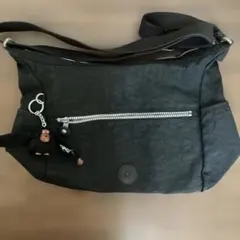 黒 ナイロン ショルダーバッグ