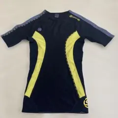 ［訳あり］SKINS メンズ　ストレッチ　フィットネスTシャツ　M ブラックのサムネイル