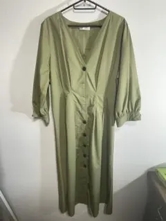 オリーブグリーン 長袖シャツワンピース
