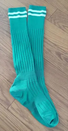 緑色 ストライプ付き ソックス
