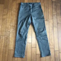 スキニーパンツ