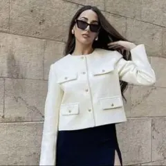 ノーカラーツイードジャケット　フラップクロップドジャケット　アイボリー　ホワイト