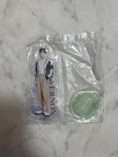SEVENTEEN 一番くじ アクスタ バーノン