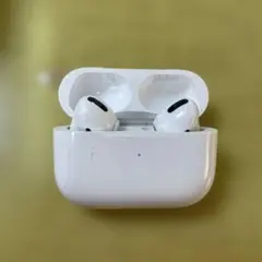 ジャンク品】AirPods Pro 第2世代 Lightning端子 - メルカリ