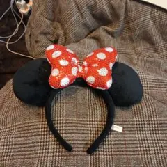 ミニーマウス カチューシャ 赤いリボン