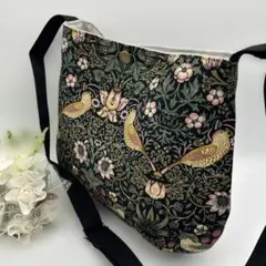 2510 ウィリアムモリス　いちご泥棒　サコッシュショルダーバック　ハンドメイド