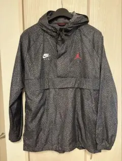 ジョーダン ナイロンジャケット