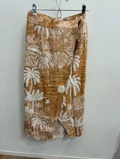 H&M ボタニカル柄ラップスカート Sサイズ　リゾートのサムネイル