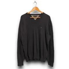 TOMMY　HILFIGER トミーヒルフィガー 刺繍ロゴ　Vネックニット