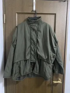 オリーブグリーン ショート丈ジャケット