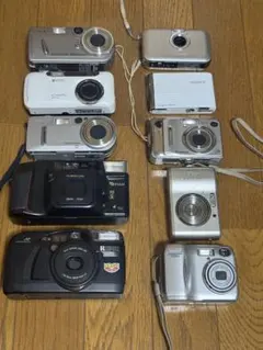 コンパクトデジタルカメラ ジャンク品 4台 - メルカリ