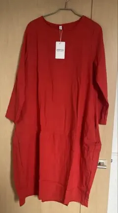 バルーンワンピース 赤