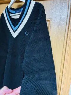｟極美品｠Fred Perry Vネックニット
