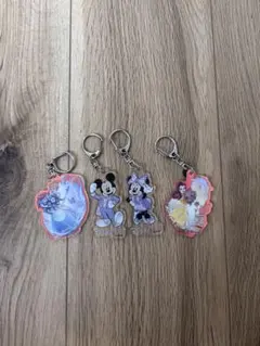 ディズニー100周年 一番くじ アクリルキーホルダー